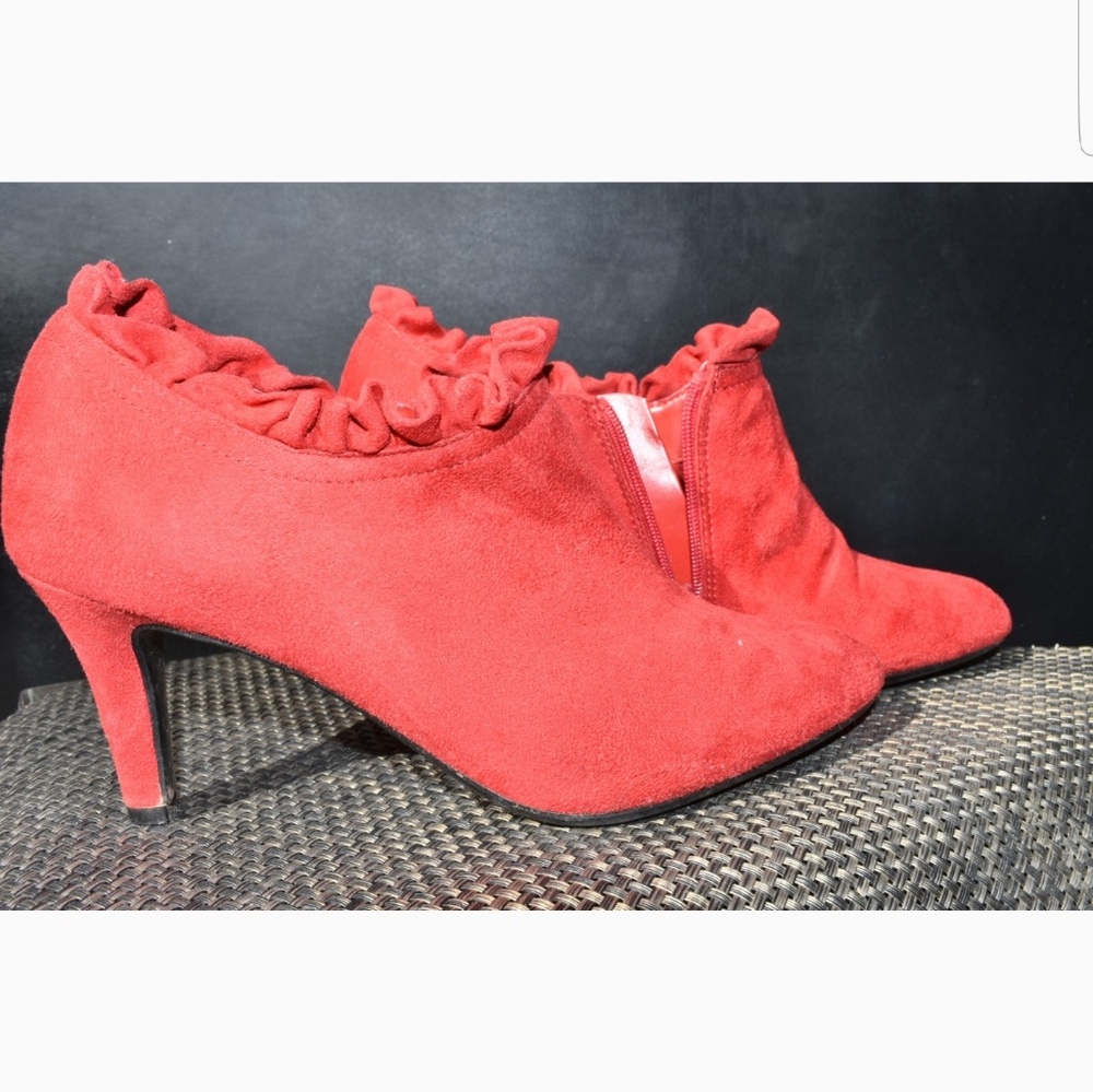 Ankle booties